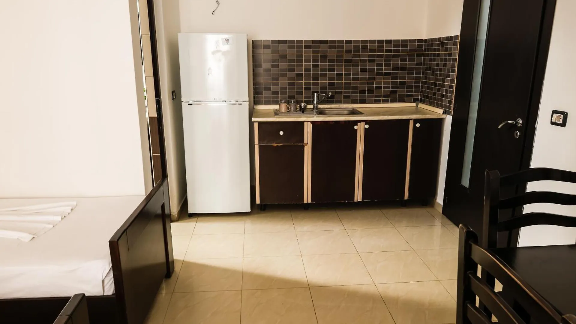 Vila Zhiti Durres Homestay